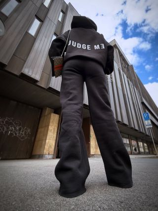 JUGGE ME SCULPTED MUSE #judgeme #czechdesign #fashionbrands #hoodie #oversized